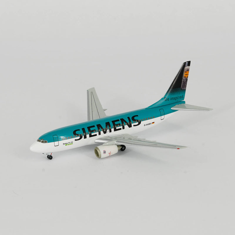 Herpa - 1:400 Boeing 737-700 "Siemens" Germania